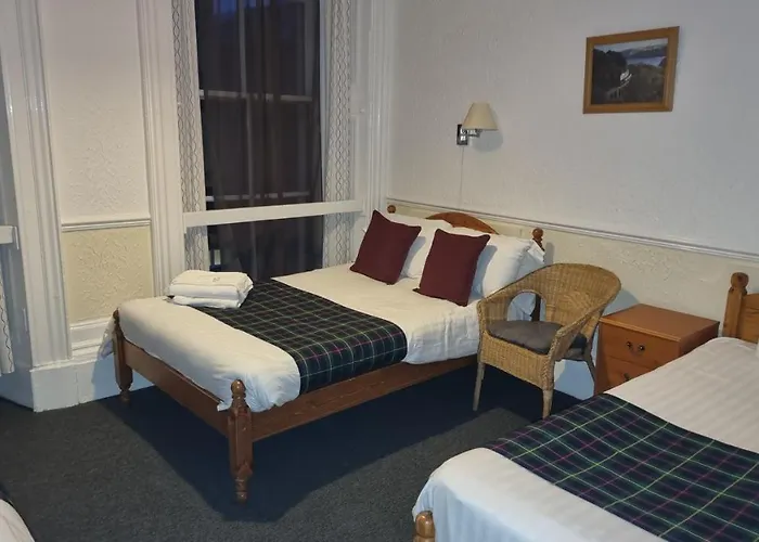 Hampton Court Guesthouse