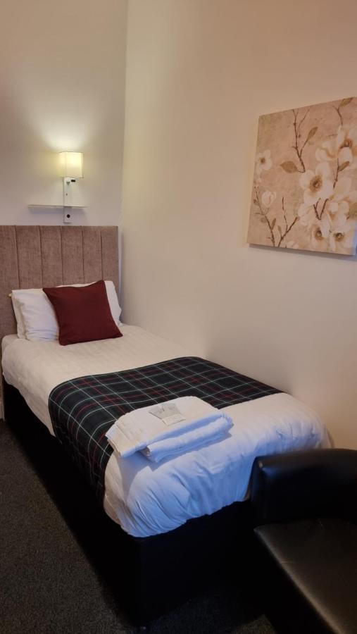 Hampton Court Glasgow