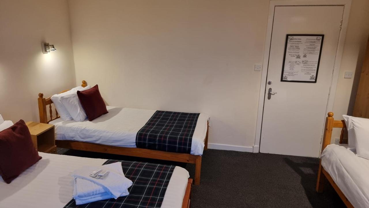 Hampton Court Glasgow